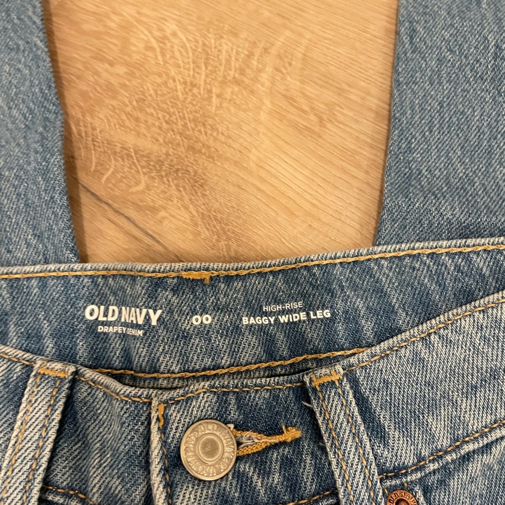 NWT old navy high rise wide leg jeans - Picture 2 of 4